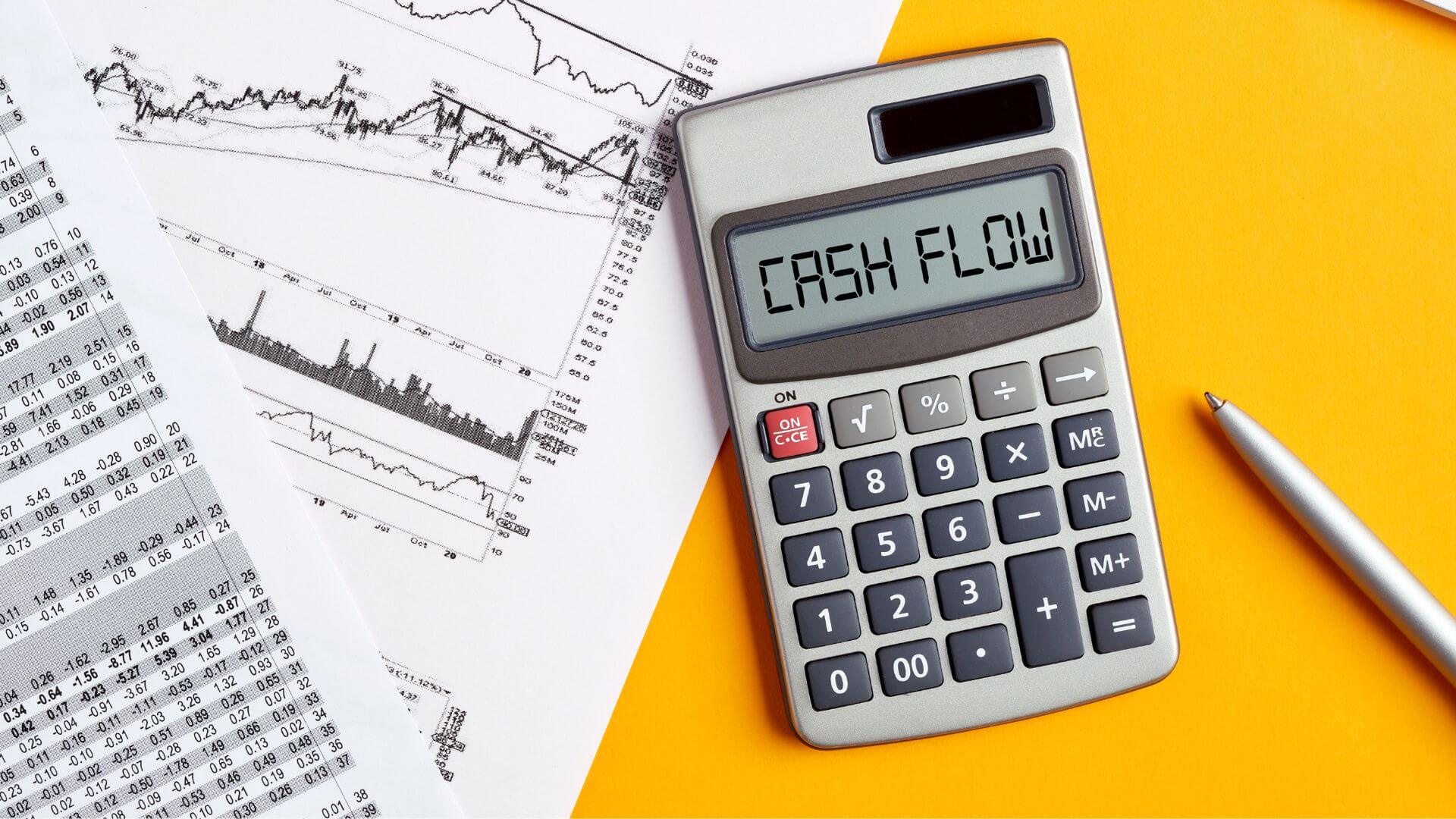 cash flow management uk